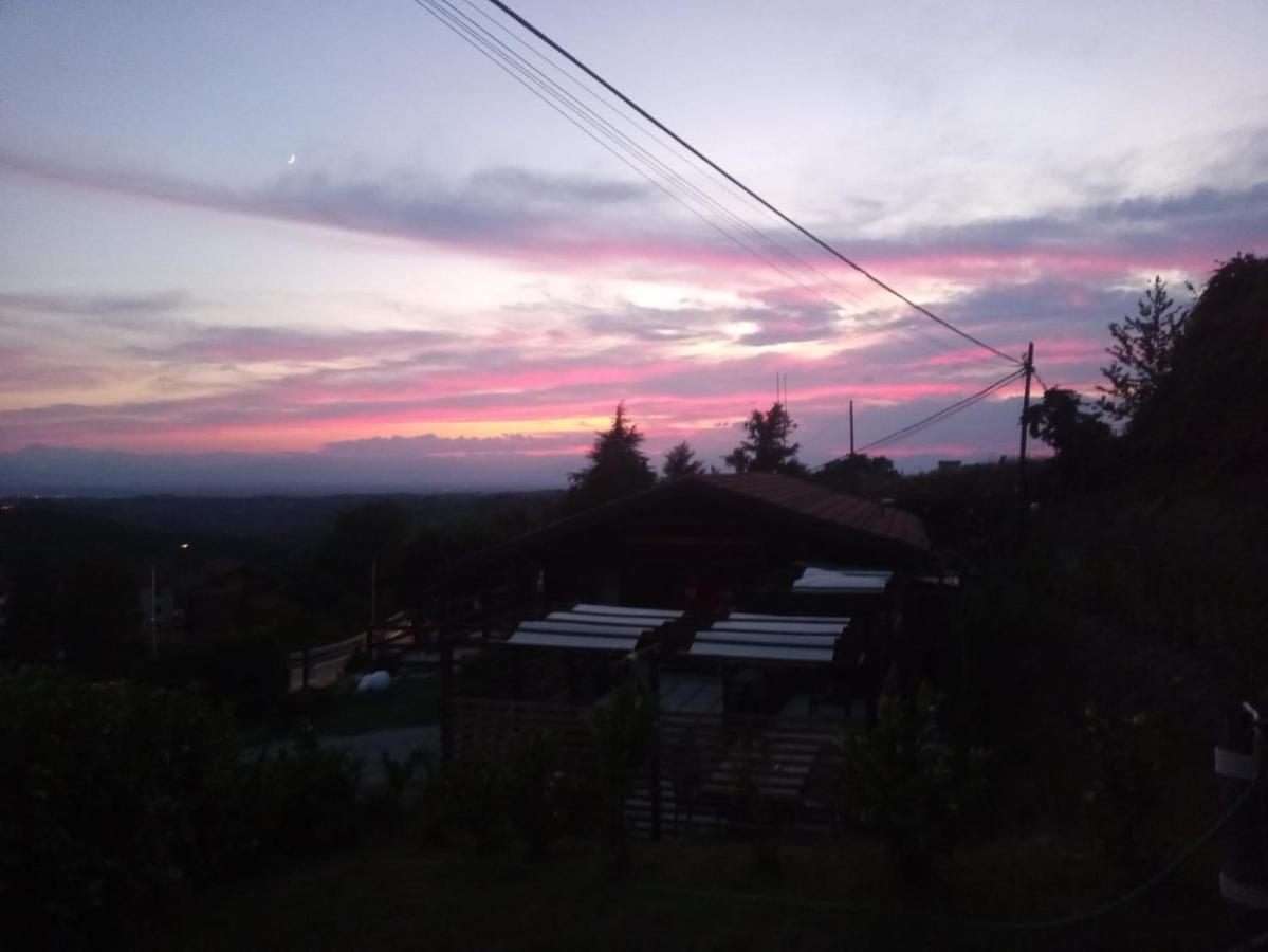 La Tana Dello Scoiattolo - Adults Only Bed & Breakfast Murazzano  Luaran gambar